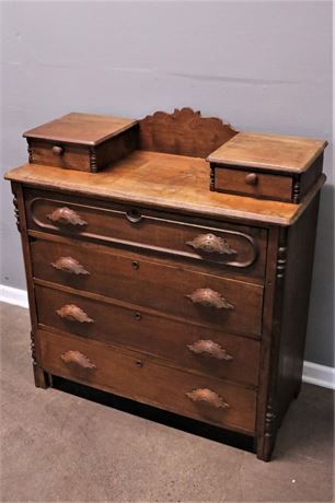 Vintage Victorian Chest of Drawers with glove drawers
