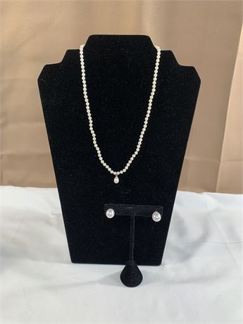 Pearl Pendant Necklace Pierced Earrings