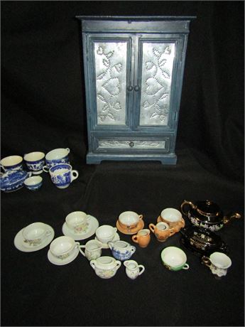 Miniature China and Porcelain