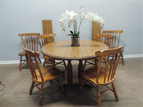 Solid Wood Pedestal Dining Table / Chairs