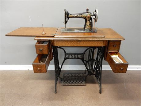 Antique Singer Sewing Machine Serial Number G 6018282