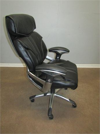 Classic Ergonomic Leather Multifunction Managers Chair in Black