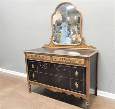 Vintage Wood / Dresser / Mirror