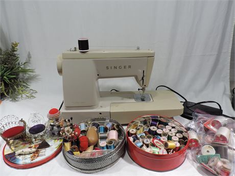SINGER Sewing Machine / Sewing Notions