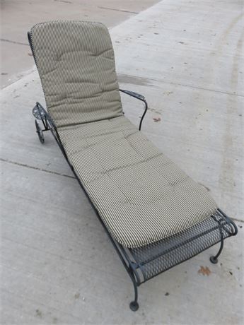 Wrought Iron Patio Chase Lounge Chair
