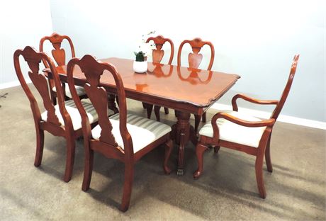Traditional Double Pedestal Dining Table / Chairs