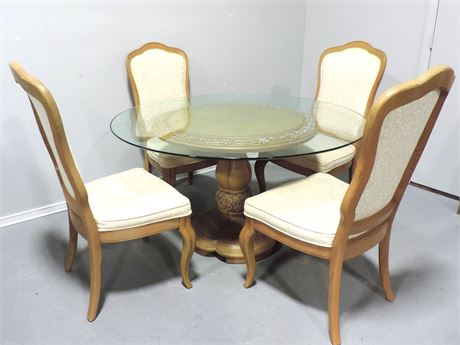 Round Dining Table / Four Chairs