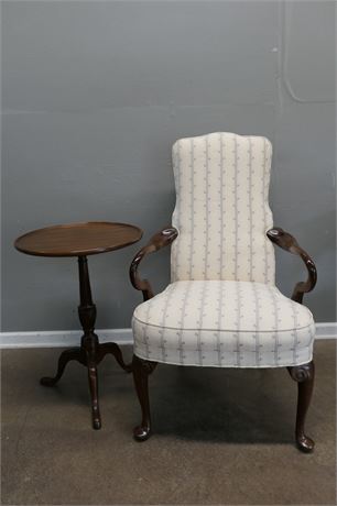 Queen Anne Style Chair & Pedestal Table
