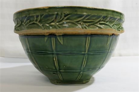 NELSON McCOY Vintage Art Pottery Mixing Bowl