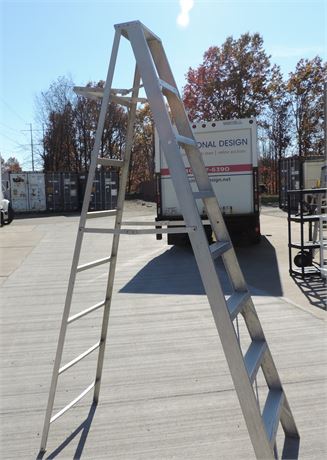 8 Foot Aluminum Ladder