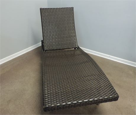 Patio / Sunroom Synthetic Wicker Louge Chaise