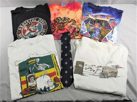 Vintage T-Shirts 5 Grateful Dead and a 1988 Grateful Dead Neck Tie