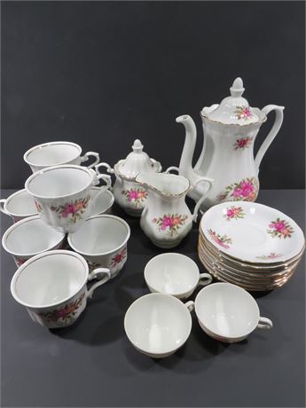 SOUTHINGTON "Rose Garden" by BAUM Porcelain Tea Set