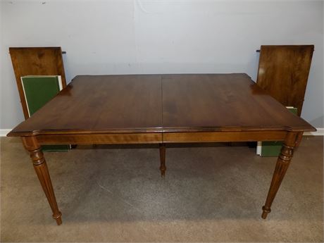 Ethan Allen Dining Table, Pads