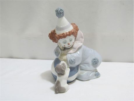 Lladro Figurine -  Pierrot with Puppy & Ball #5278 - Retired