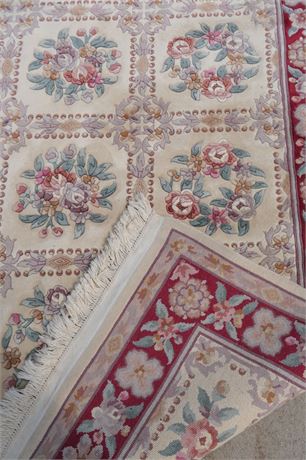 Floral Wool Area Rug with Red Boarder in design, Carved and tightly woven