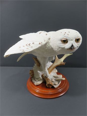 1989 FRANKLIN MINT "The Snowy Owl" Porcelain Sculpture