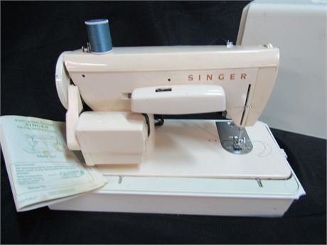 Singer Zig-Zag Sewing Machine