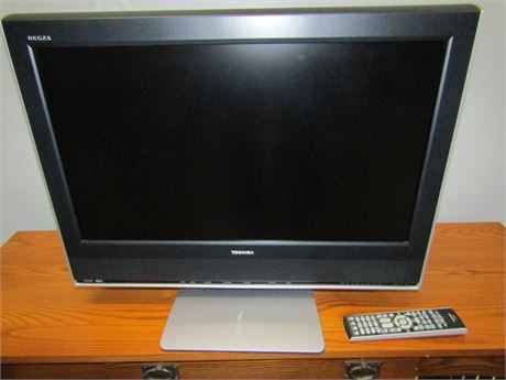 Toshiba Television Model 26HLV66 with Remote