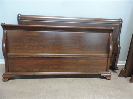 Very Solid Wood Queen Size Sleigh Bed
