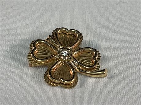 14KT Yellow Gold Four Leaf Clover Brooch with Diamond