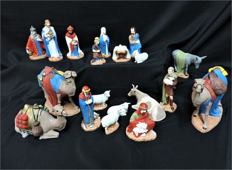 Large Vintage Holland Mold Ceramic Nativity Figurines