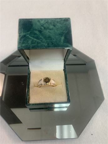 10KT  TOPAZ and Mother Pear RING