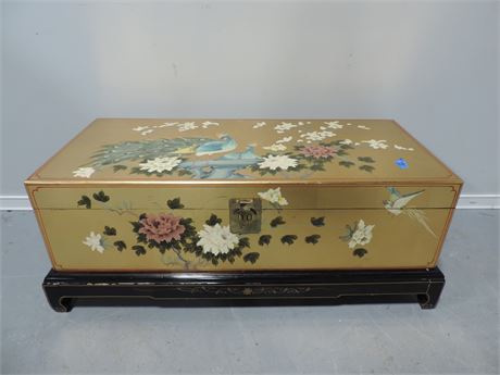 Asian Style Gold Leaf Trunk