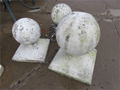 Concrete Garden Cannonball Finials