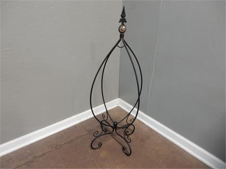 Wrought Iron Plant Stand/Yard Decoration