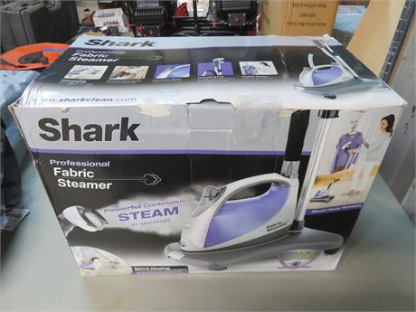 SHARK Professional Fabric Steamer