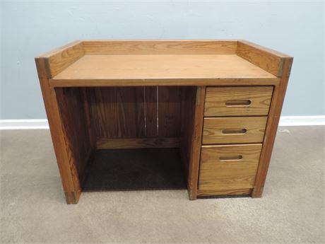 Solid Wood Desk / Three Drawers