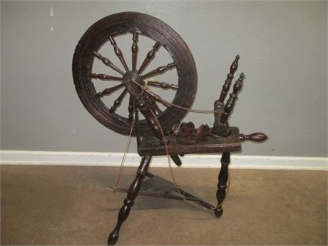 Antique Primitive Spinning Wheel