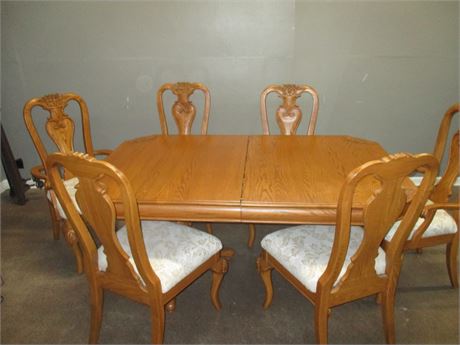 Solid Hand Carved Natural Oak Dinning Room Table, 6 Chairs, 2 extra leafs