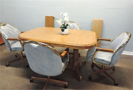 Vintage Dining Double Pedestal Table / Four Chairs