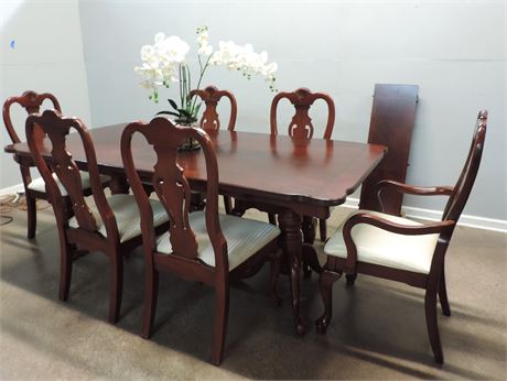 LUXURIOUS Cherry Double Pedestal Dining Table / Chairs