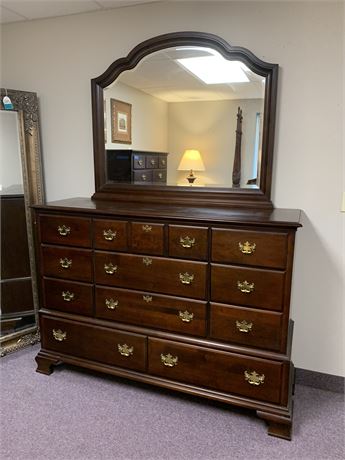 Dresser with Mirror/Kincaid