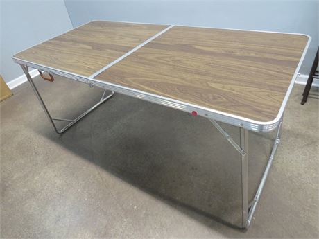 FANTA Portable Fold-Away Table