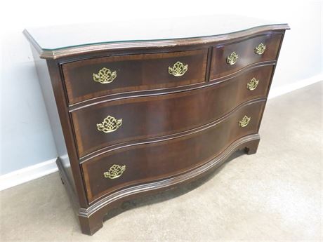 HICKORY Chippendale Style Serpentine Front Sideboard Cabinet