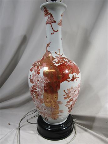 Japanese Kutani Porcelain Lamp, White, Red, Burgundy