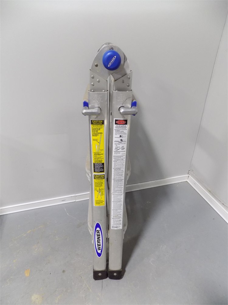 Transitional Design Online Auctions Werner MT13 Ladder