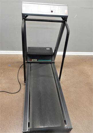 Landice 8700 Programmable Treadmill