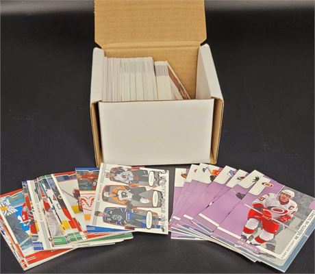 MISCELLANEOUS LOT OF 2002-03 HOCKEY CARDS