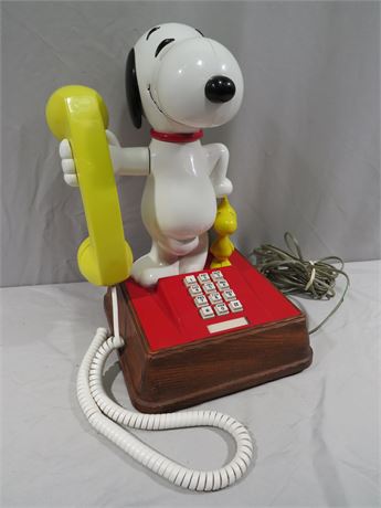 1976 Snoopy and Woodstock Telephone