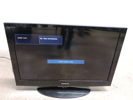 Samsung 32 Inch HD TV with Remote
