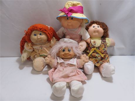 Assorted Cabbage Patch Dolls + Troll