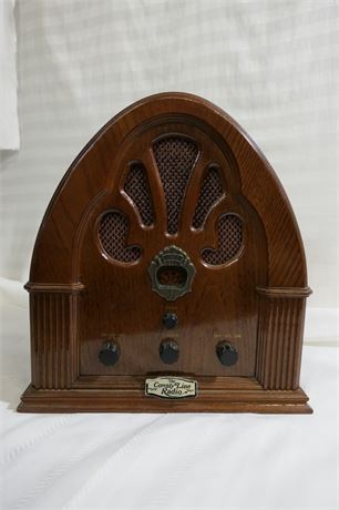 The County Line Radio Reissue Cathedral Style AM/ FM Radio Model 6110