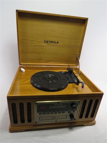 DETROLA Record/CD AM/FM/Cassette Player