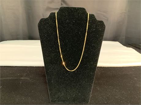 18kt Gold Marked 750 Chain