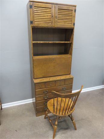 ETHAN ALLEN Desk with Hutch